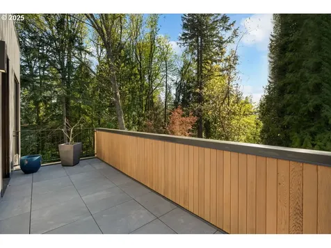 4311 SW 36th Place Portland OR 97221