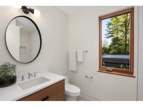 4311 SW 36th Place Portland OR 97221