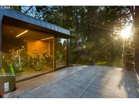 4311 SW 36th Place Portland OR 97221