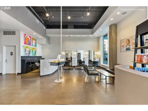 1022 NW Overton Street Portland OR 97209