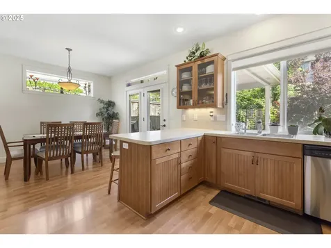3369 Falcon Drive Springfield OR 97477