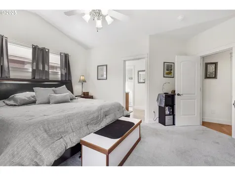 3369 Falcon Drive Springfield OR 97477