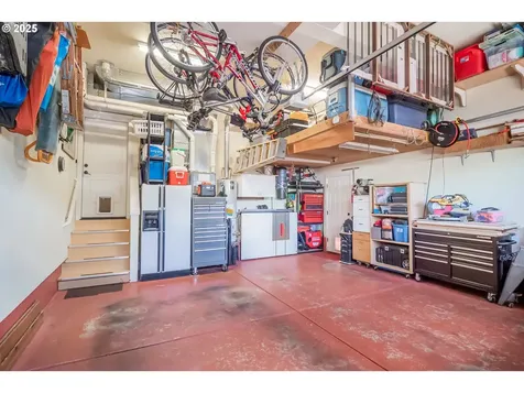 3369 Falcon Drive Springfield OR 97477