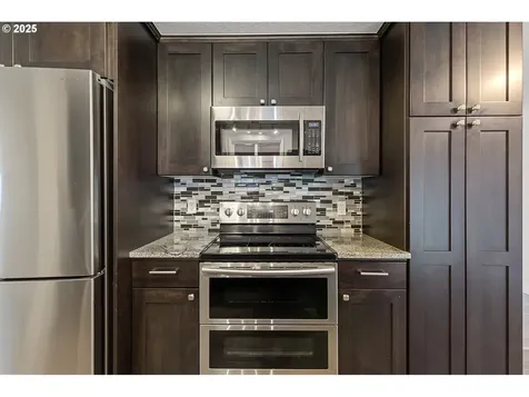 10506 NE 46th Street Vancouver WA 98682