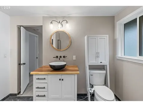 10506 NE 46th Street Vancouver WA 98682