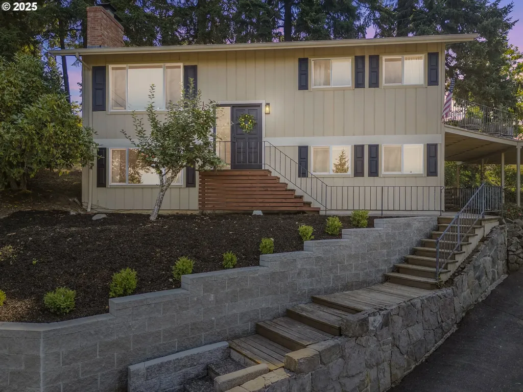1674 Fircrest Drive Lake Oswego OR 97034