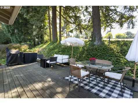 1674 Fircrest Drive Lake Oswego OR 97034