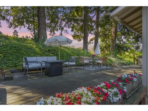 1674 Fircrest Drive Lake Oswego OR 97034