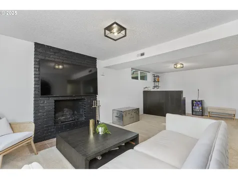 1674 Fircrest Drive Lake Oswego OR 97034