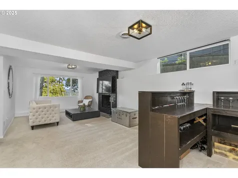 1674 Fircrest Drive Lake Oswego OR 97034