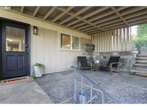 1674 Fircrest Drive Lake Oswego OR 97034