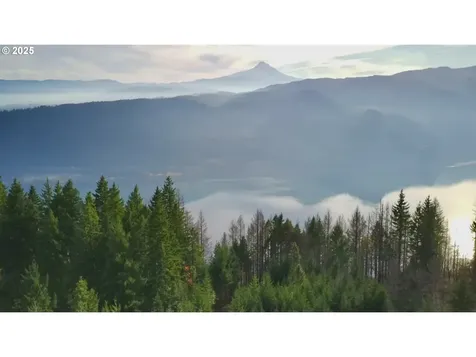 9562 Cook-underwood Road Underwood WA 98651