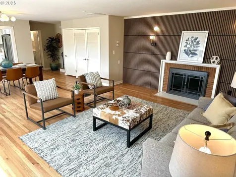 4714 SE Flavel Drive Portland OR 97206
