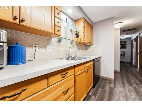 8312 SW Tygh Loop Tualatin OR 97062