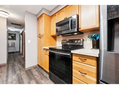 8312 SW Tygh Loop Tualatin OR 97062