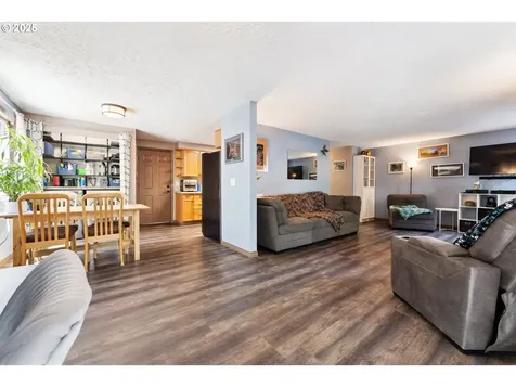 8312 SW Tygh Loop Tualatin OR 97062