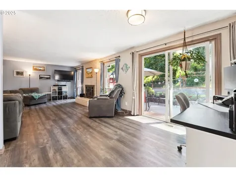 8312 SW Tygh Loop Tualatin OR 97062