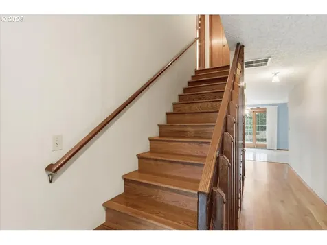 16916 NE 35th Circle Vancouver WA 98682