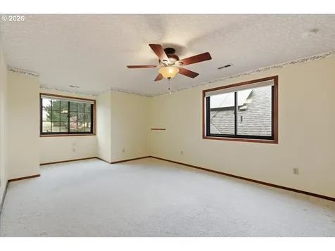 16916 NE 35th Circle Vancouver WA 98682