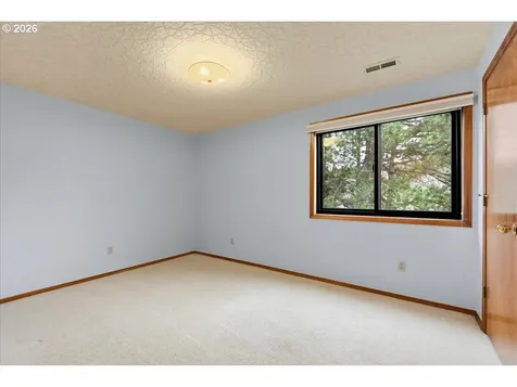 16916 NE 35th Circle Vancouver WA 98682