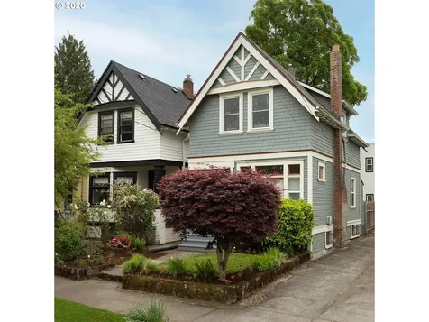 4022 SE Caruthers Street Portland OR 97214