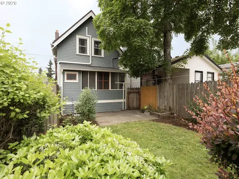 4022 SE Caruthers Street Portland OR 97214