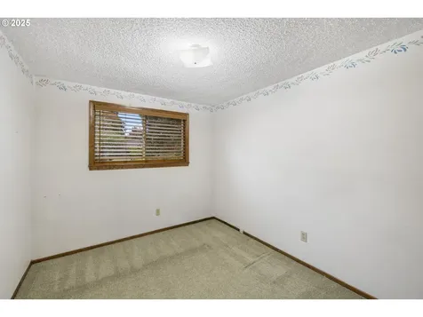 1304 SE 132nd Avenue Vancouver WA 98683