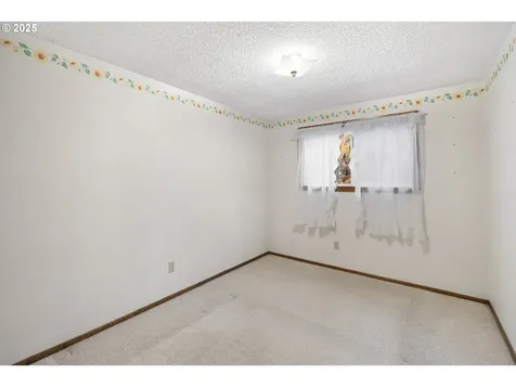 1304 SE 132nd Avenue Vancouver WA 98683