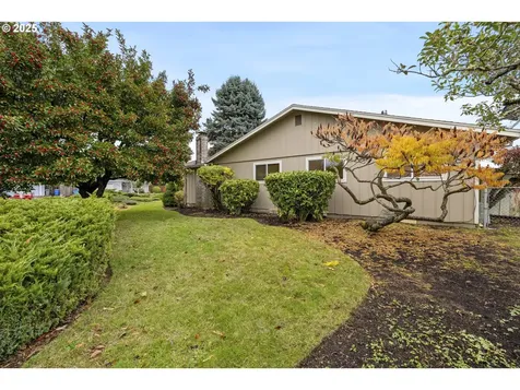 1304 SE 132nd Avenue Vancouver WA 98683