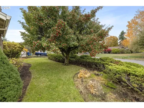 1304 SE 132nd Avenue Vancouver WA 98683