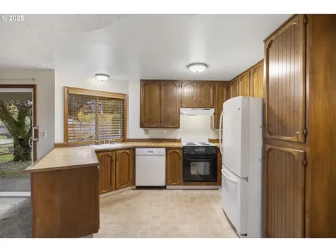 1304 SE 132nd Avenue Vancouver WA 98683