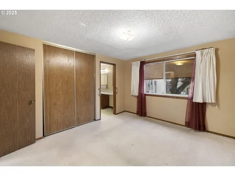 1304 SE 132nd Avenue Vancouver WA 98683