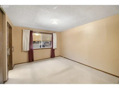 1304 SE 132nd Avenue Vancouver WA 98683