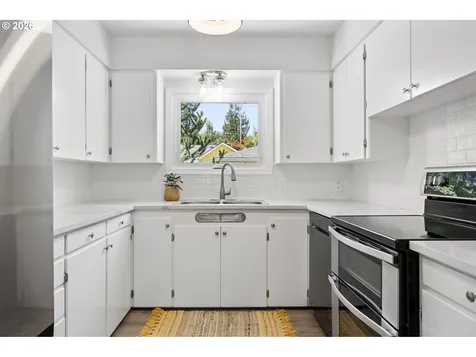 9317 N Calhoun Avenue Portland OR 97203