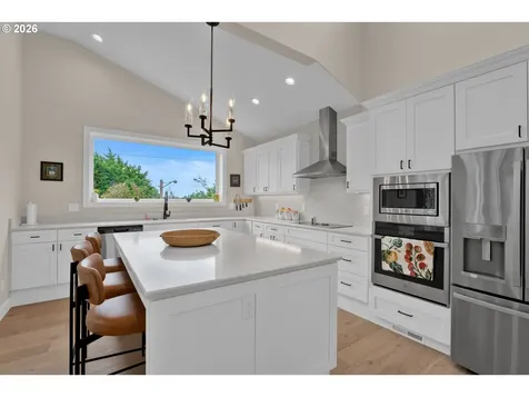 11 White Tail Court Florence OR 97439