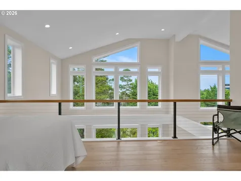 11 White Tail Court Florence OR 97439