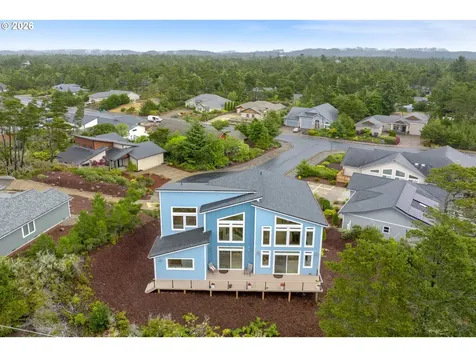 11 White Tail Court Florence OR 97439