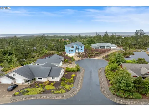 11 White Tail Court Florence OR 97439