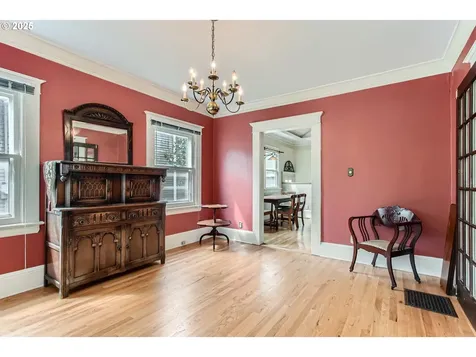 4011 SE Ankeny Street Portland OR 97214