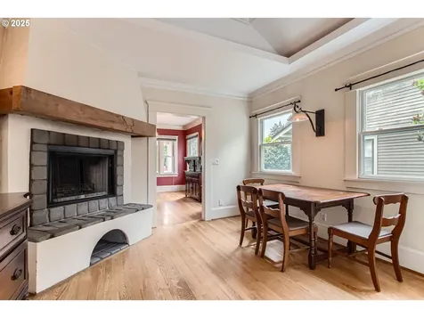 4011 SE Ankeny Street Portland OR 97214