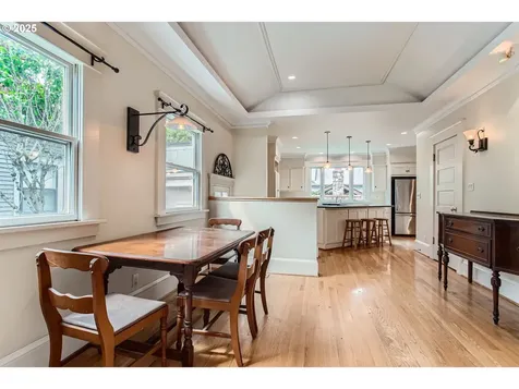 4011 SE Ankeny Street Portland OR 97214