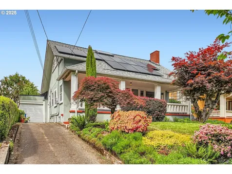 4011 SE Ankeny Street Portland OR 97214