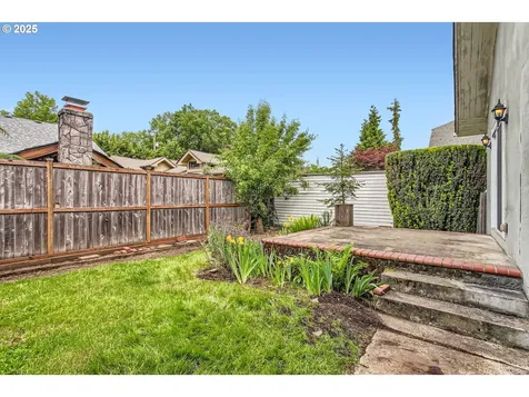 4011 SE Ankeny Street Portland OR 97214