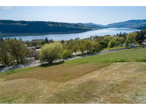 Columbia Drive Lyle WA 98635