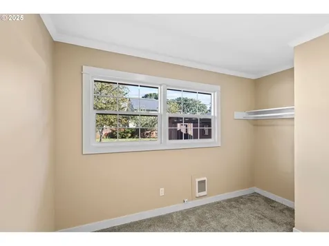 5004 SE 99th Avenue Portland OR 97266