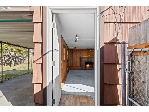 5004 SE 99th Avenue Portland OR 97266