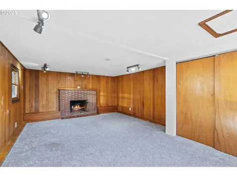 5004 SE 99th Avenue Portland OR 97266