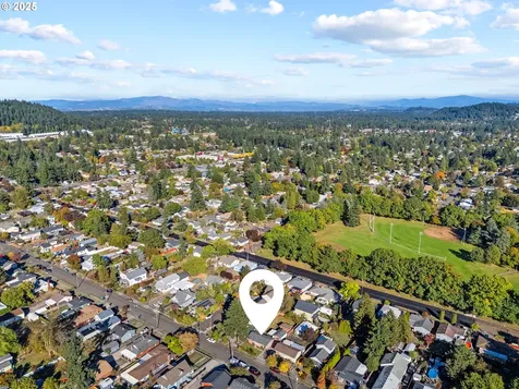 5004 SE 99th Avenue Portland OR 97266