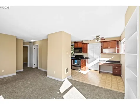 5004 SE 99th Avenue Portland OR 97266