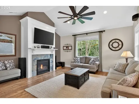 1271 SW Forest Glen Drive Mcminnville OR 97128